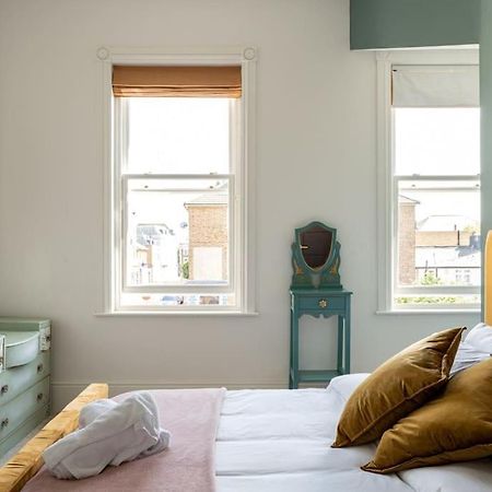 Stylish Beachfront Apartment, Sweeping Ocean Views And Luxury Touches Herne Bay Eksteriør billede