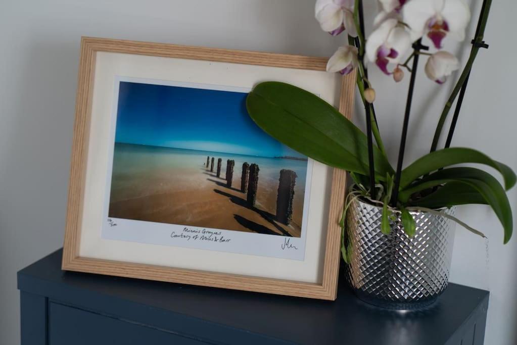 Stylish Beachfront Apartment, Sweeping Ocean Views And Luxury Touches Herne Bay Eksteriør billede