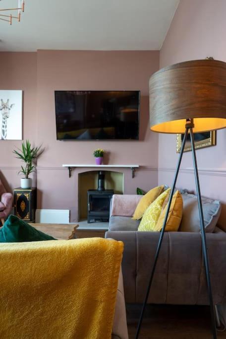 Stylish Beachfront Apartment, Sweeping Ocean Views And Luxury Touches Herne Bay Eksteriør billede
