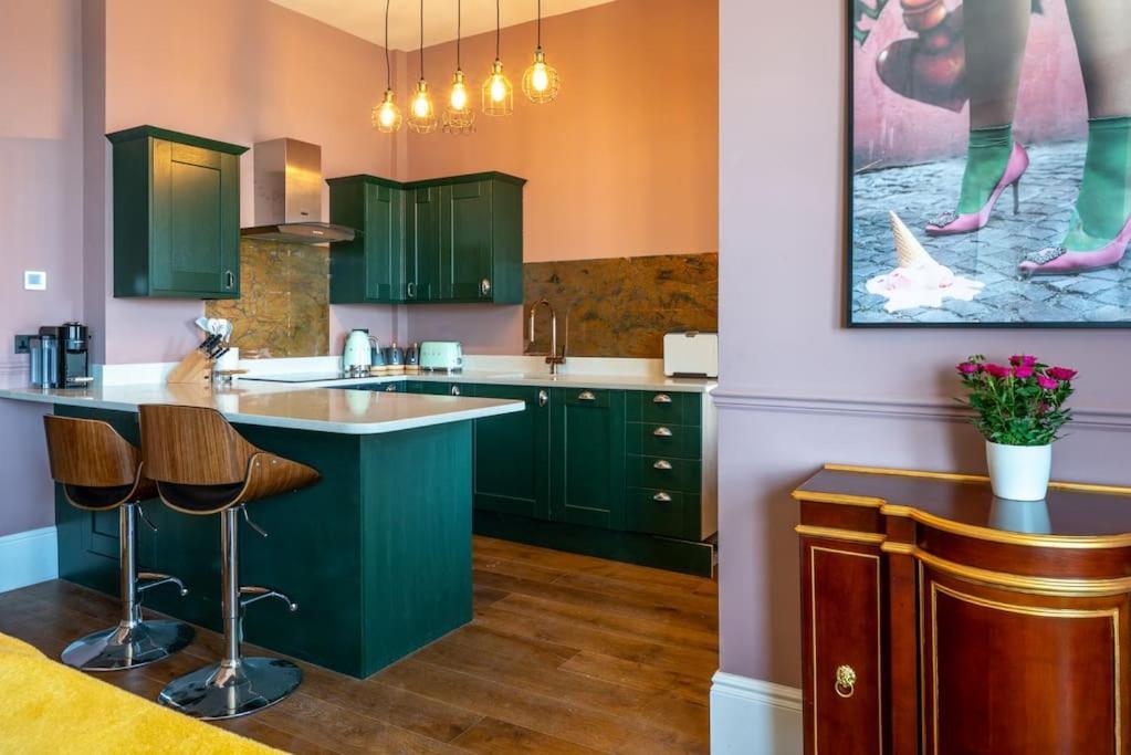 Stylish Beachfront Apartment, Sweeping Ocean Views And Luxury Touches Herne Bay Eksteriør billede