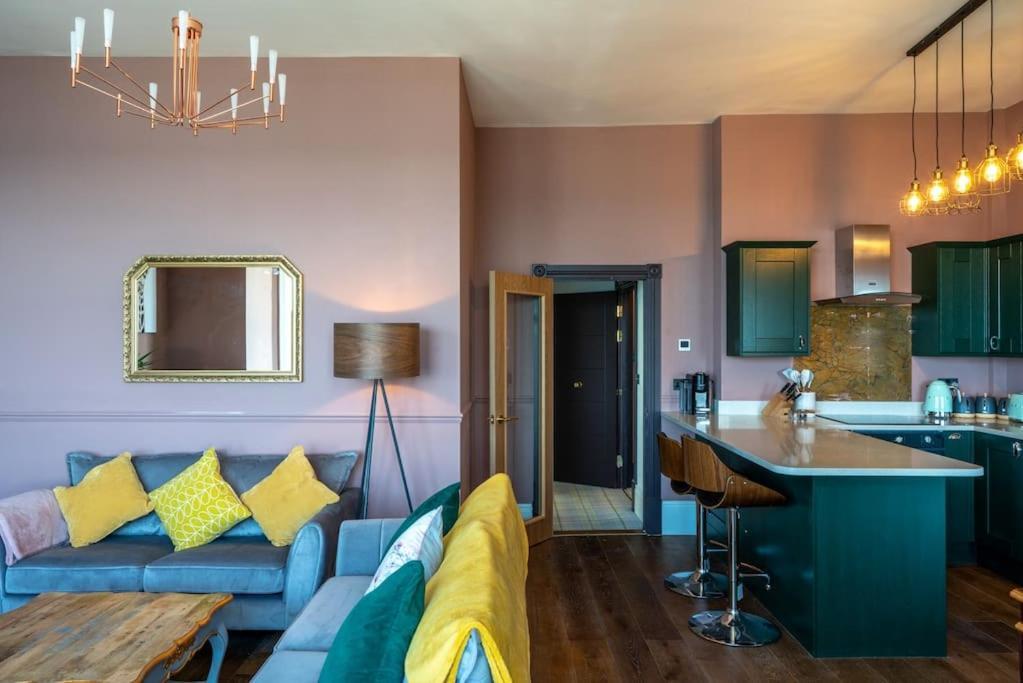 Stylish Beachfront Apartment, Sweeping Ocean Views And Luxury Touches Herne Bay Eksteriør billede