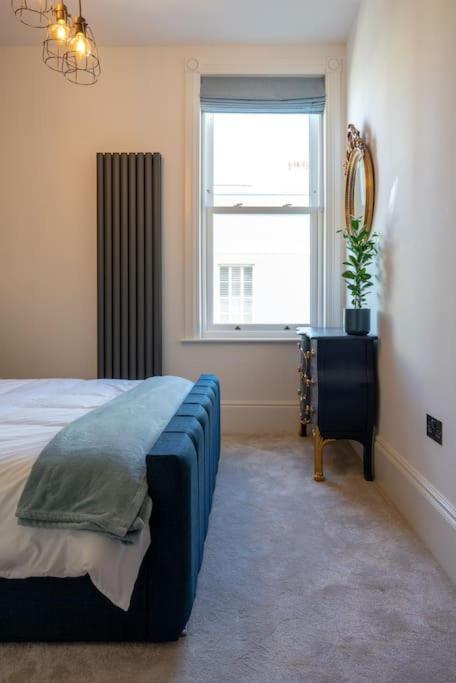 Stylish Beachfront Apartment, Sweeping Ocean Views And Luxury Touches Herne Bay Eksteriør billede