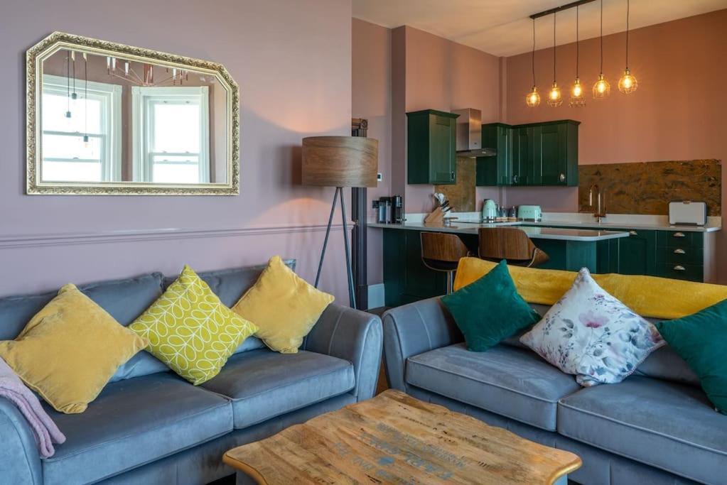 Stylish Beachfront Apartment, Sweeping Ocean Views And Luxury Touches Herne Bay Eksteriør billede