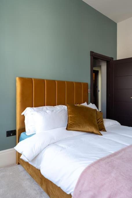 Stylish Beachfront Apartment, Sweeping Ocean Views And Luxury Touches Herne Bay Eksteriør billede
