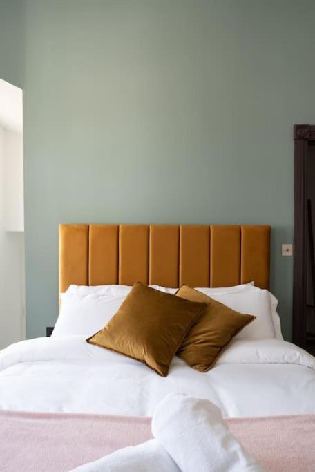 Stylish Beachfront Apartment, Sweeping Ocean Views And Luxury Touches Herne Bay Eksteriør billede